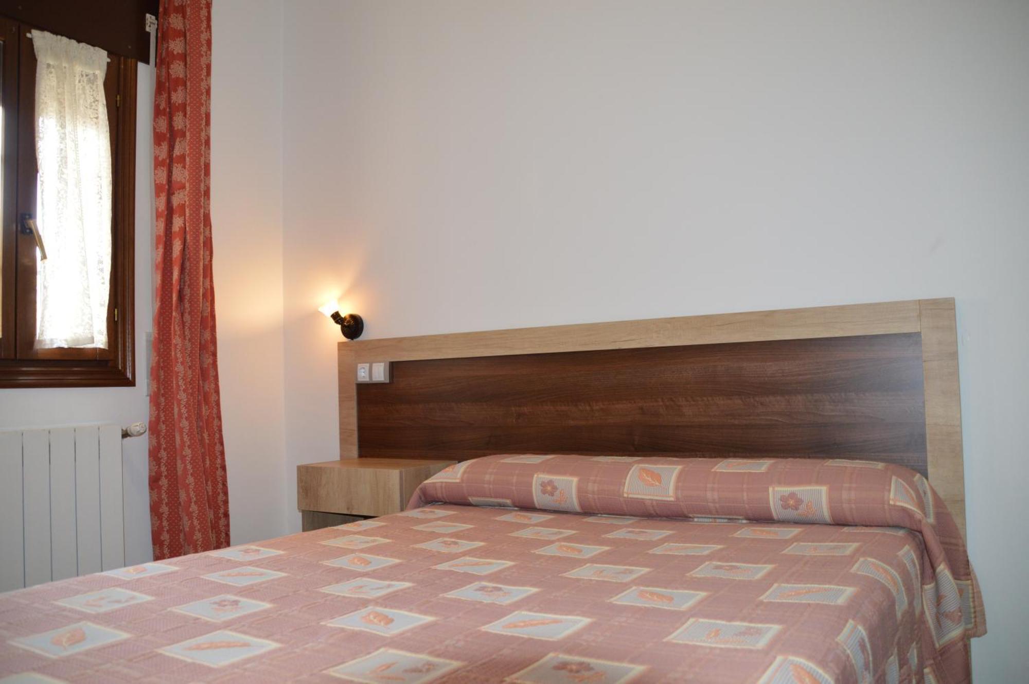 Labella - Hostal Rural Restaurante ลากาลาออร์รา ภายนอก รูปภาพ