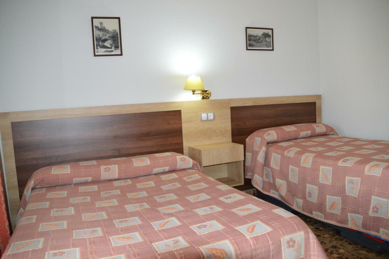 Labella - Hostal Rural Restaurante ลากาลาออร์รา ภายนอก รูปภาพ