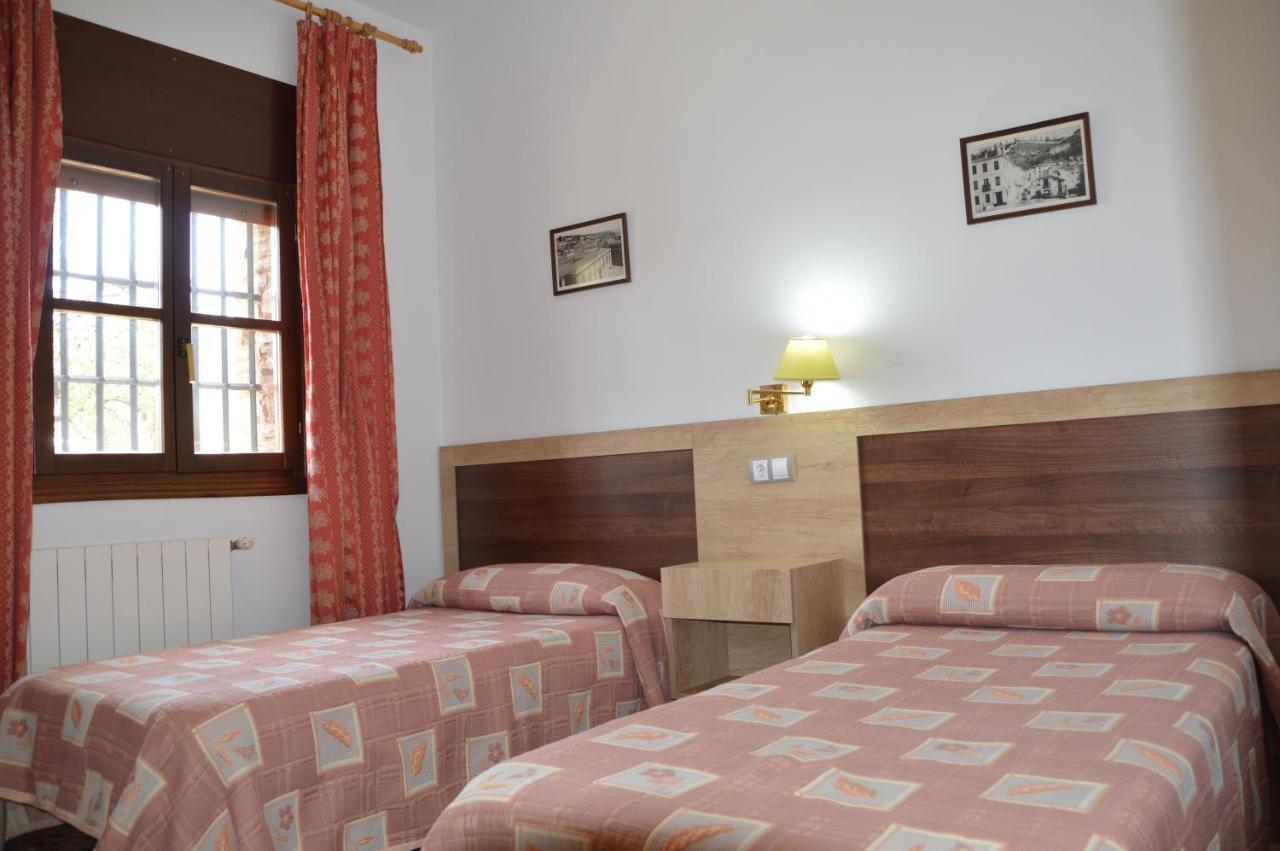 Labella - Hostal Rural Restaurante ลากาลาออร์รา ภายนอก รูปภาพ